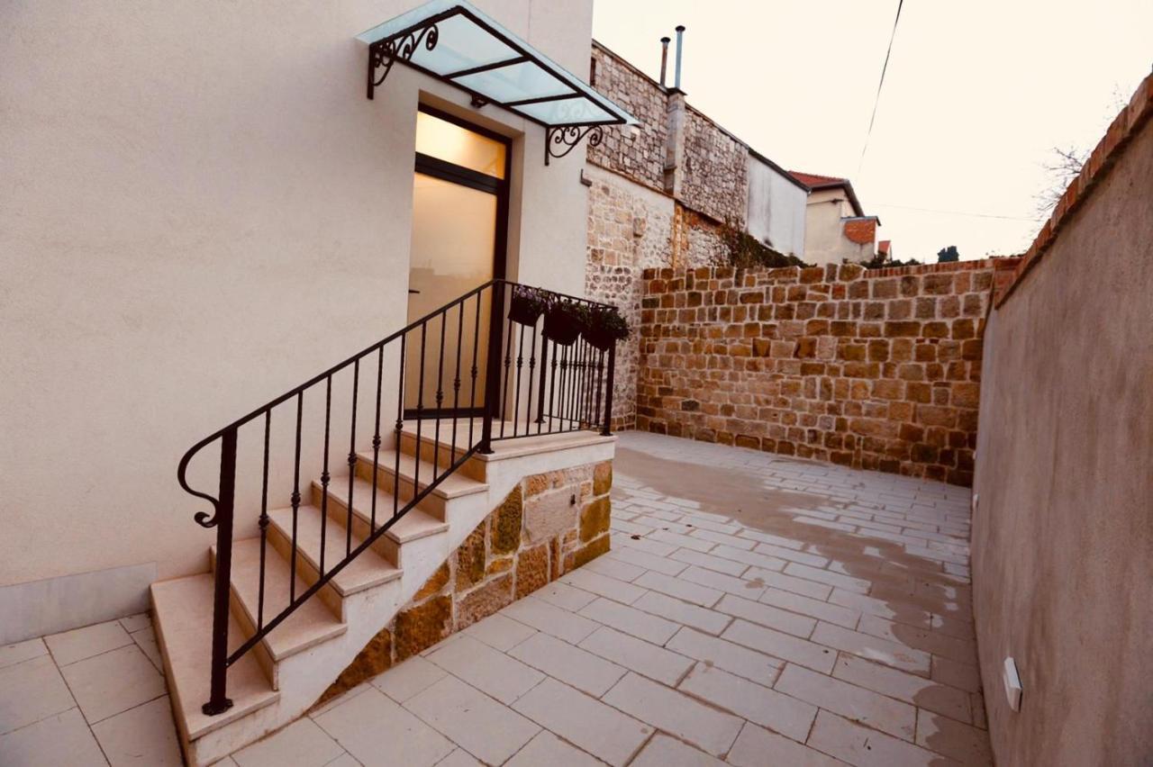 Marko&Luka Hotel Sinj Exterior photo